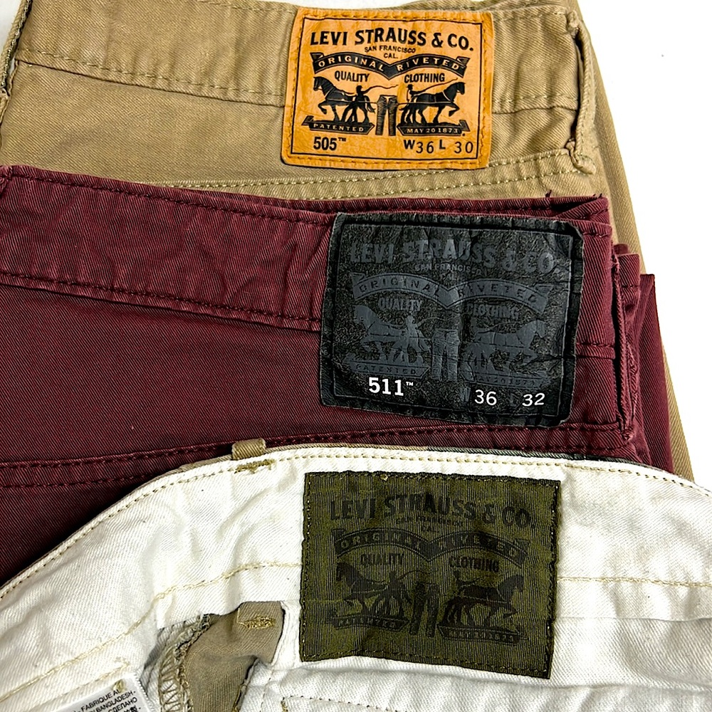 LEVI’S 36W Jeans Trio - Beige/Maroon/Camo - (3 pairs)
